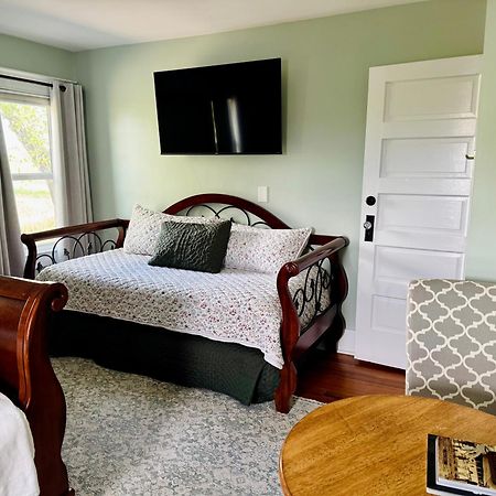 Hudson House Bed And Breakfast Wheatland Dış mekan fotoğraf